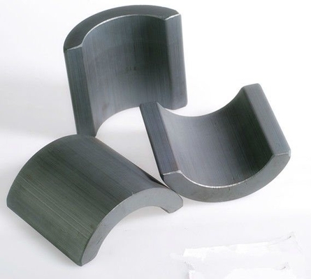 SrO 6Fe2O3 Hard Ferrite Magnet Fan Motor Y35 Y30 حسب الطلب